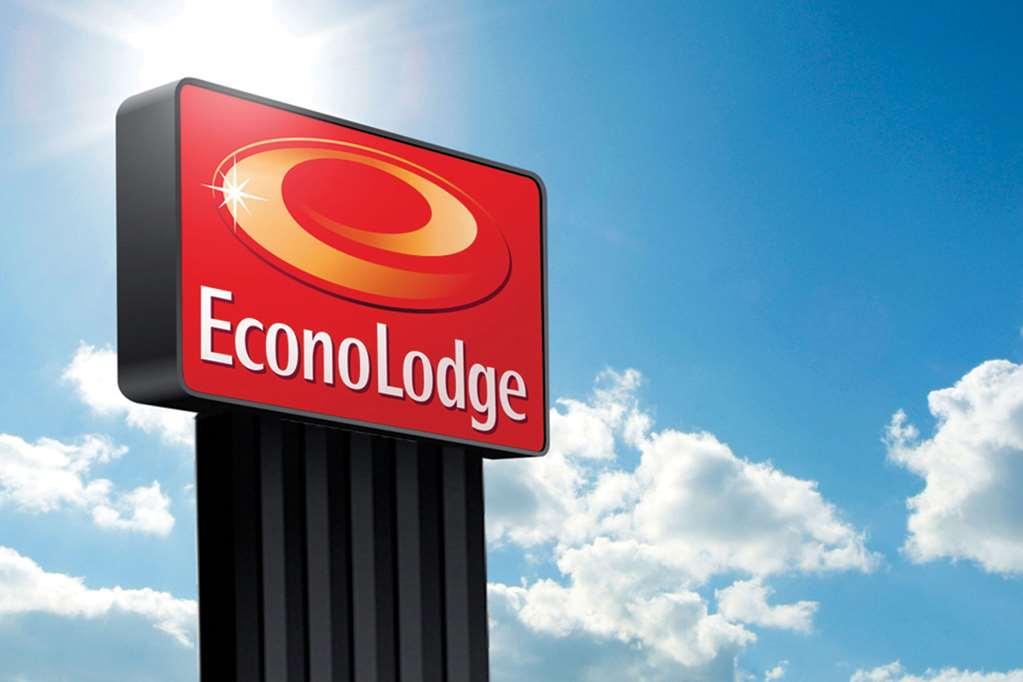 Econo Lodge Sevierville-Pigeon Forge On The River Zewnętrze zdjęcie